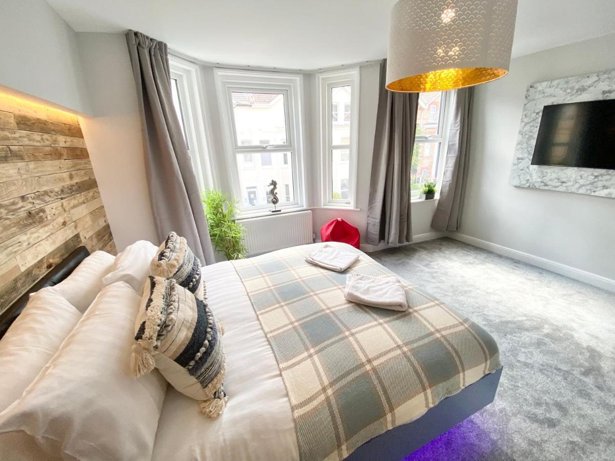 Cloud9 Guest House - By Coastline Retreats - Newly Renovated, Beautiful Ensuite Rooms Near Seafront In Town Centre, Netflix, Superfast Wifi, Communal Kitchen 본머스 외부 사진