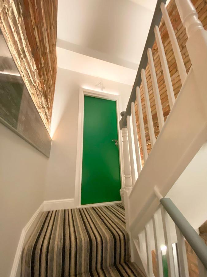 Cloud9 Guest House - By Coastline Retreats - Newly Renovated, Beautiful Ensuite Rooms Near Seafront In Town Centre, Netflix, Superfast Wifi, Communal Kitchen 본머스 외부 사진