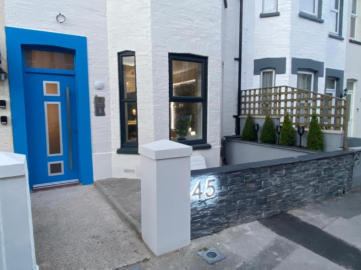 Cloud9 Guest House - By Coastline Retreats - Newly Renovated, Beautiful Ensuite Rooms Near Seafront In Town Centre, Netflix, Superfast Wifi, Communal Kitchen 본머스 외부 사진