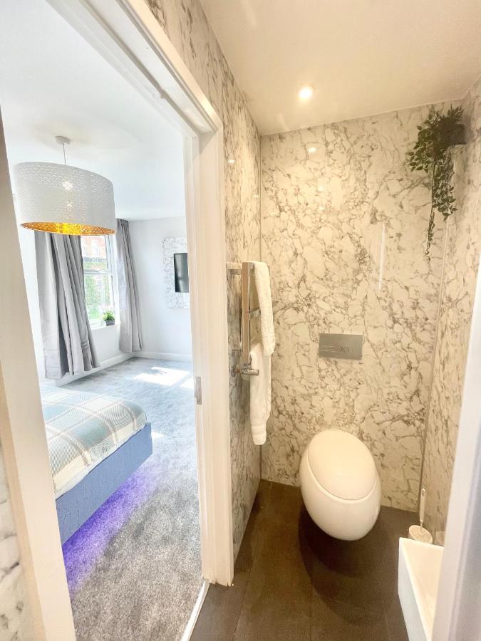 Cloud9 Guest House - By Coastline Retreats - Newly Renovated, Beautiful Ensuite Rooms Near Seafront In Town Centre, Netflix, Superfast Wifi, Communal Kitchen 본머스 외부 사진